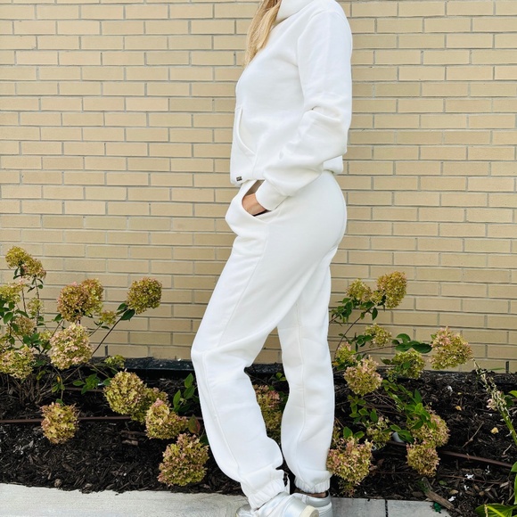 New White Set from two pieces - Picture 3 of 6